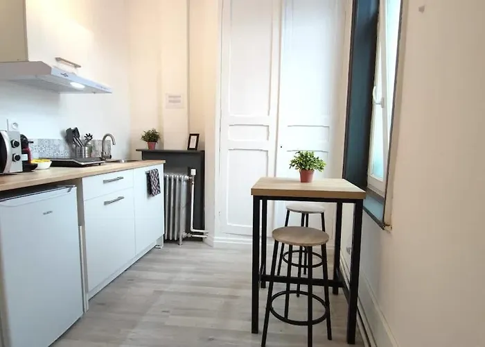 Le Vaillant Moderne Wifi Värdshus *